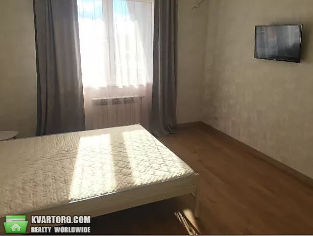 Rent out 2-room apartment. Киев,  Кондратюка — photo 2