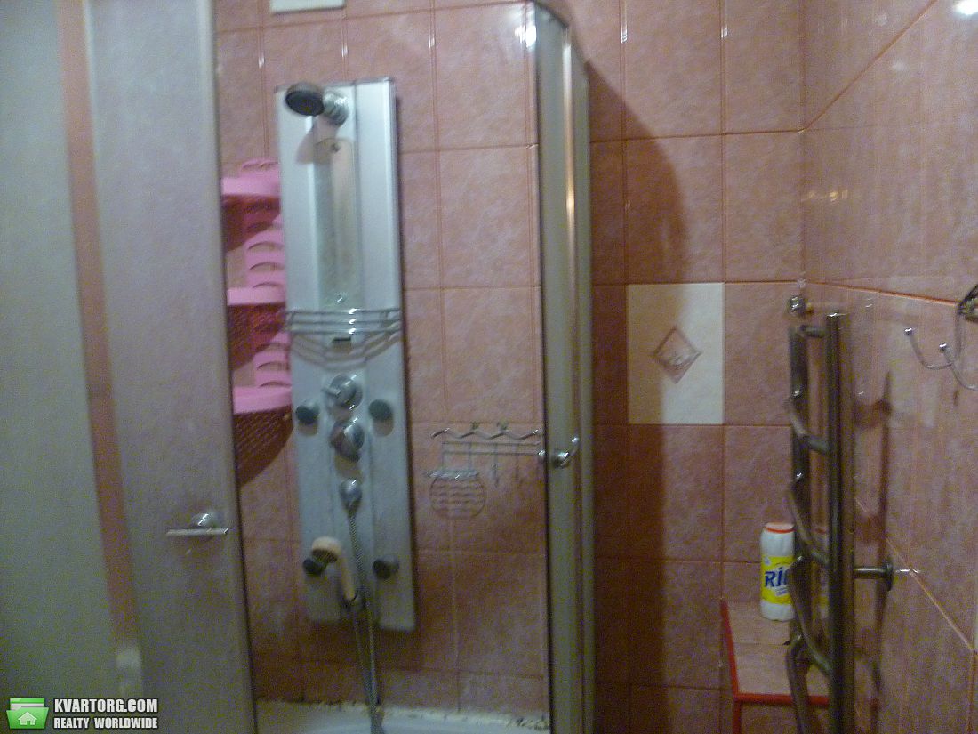 Rent out 2-room apartment. Киев,  Милютенко — photo 9