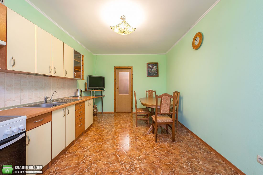 Sell 3-room apartment. Киев,  Вишняковская — photo 2