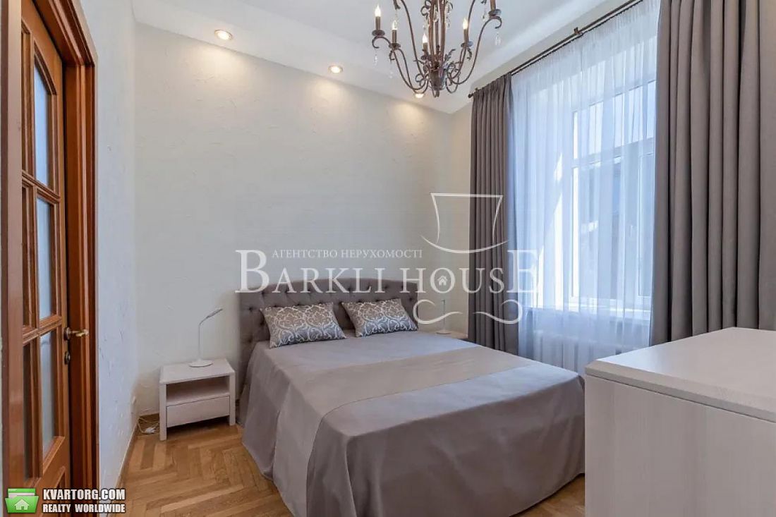 Rent out 2-room apartment. Киев,  Спасская — photo 4