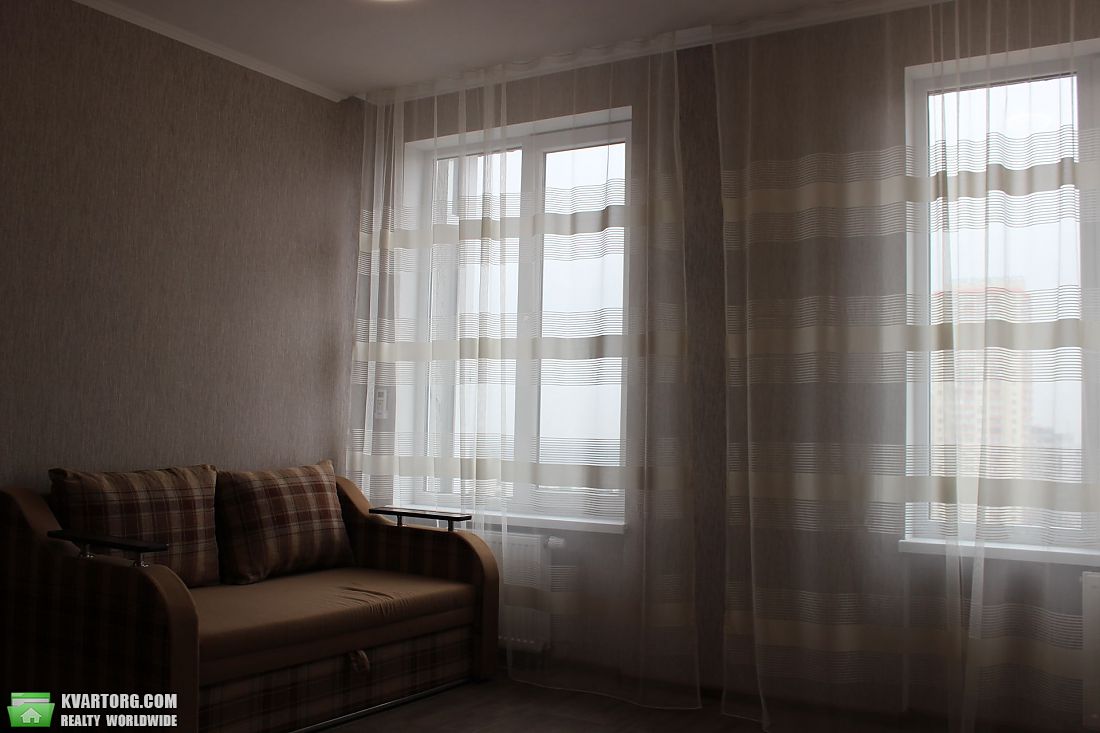 Rent out 2-room apartment. Киев,  Клавдиевская — photo 2