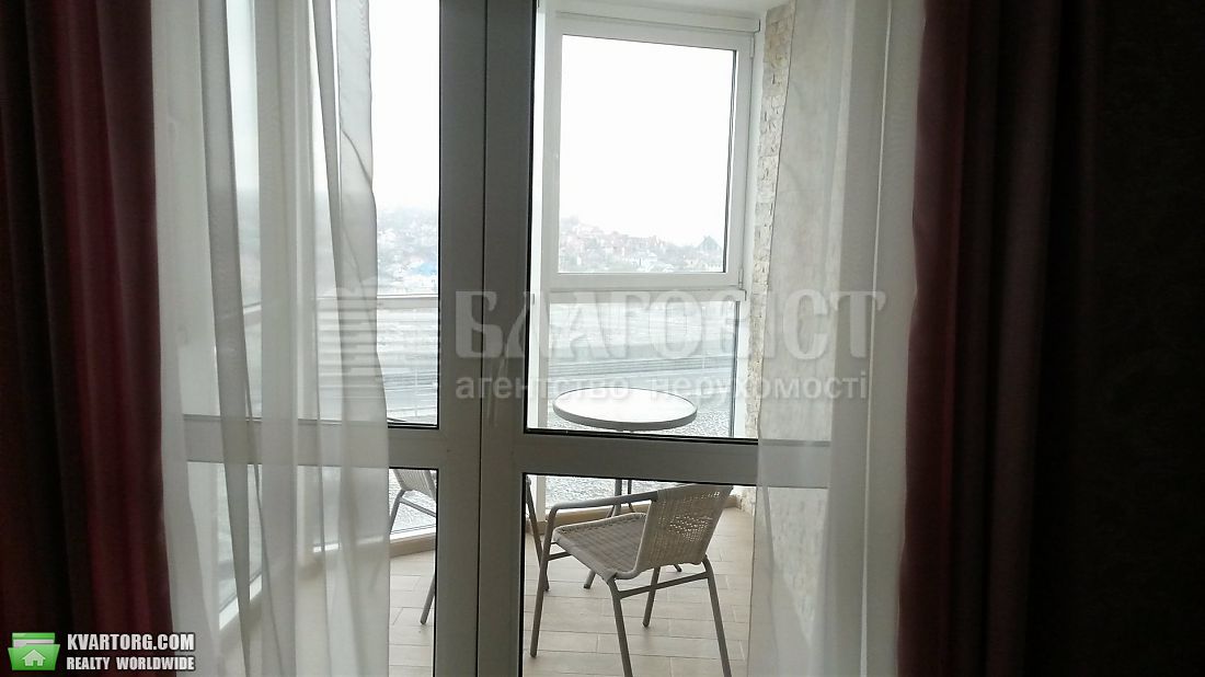 Rent out 2-room apartment. Киев,  Заречная — photo 2