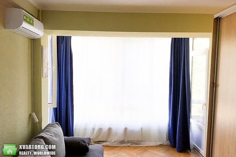Sell 3-room apartment. Киев,  Антонова — photo 1
