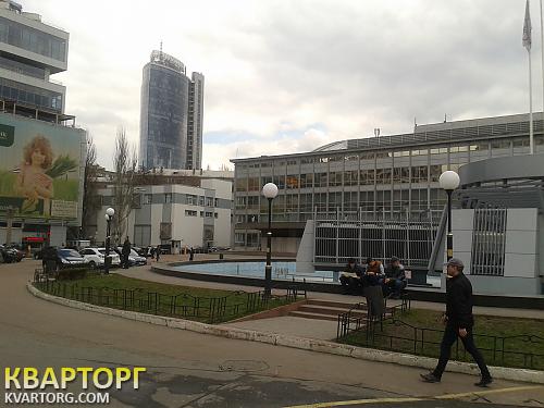 Rent out 2-room apartment. Киев, Госпитальная — photo 1