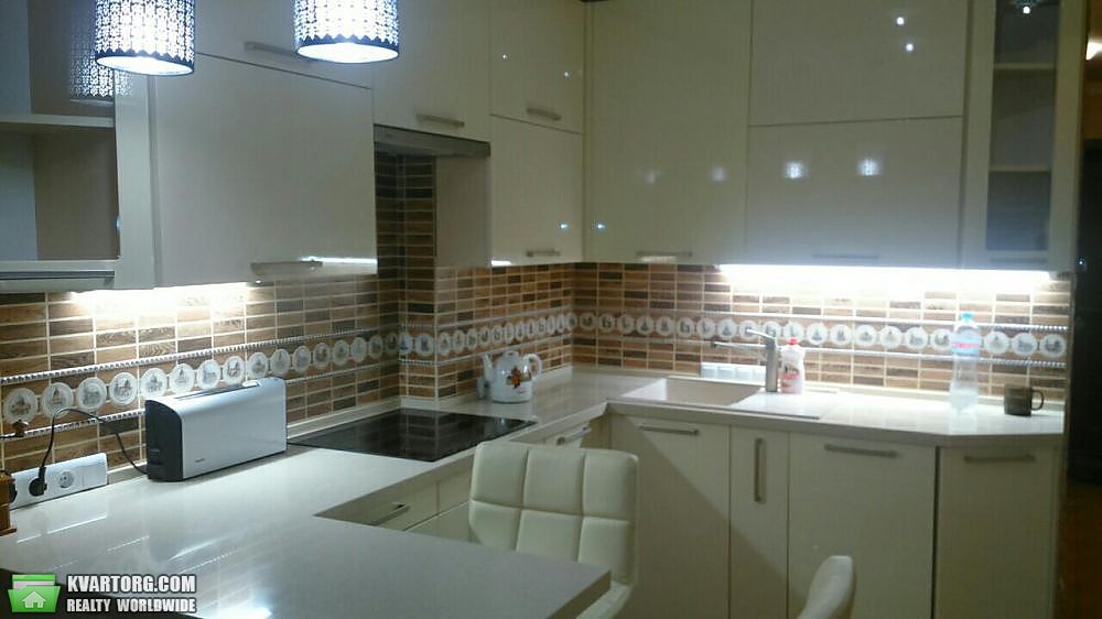 Rent out 2-room apartment. Киев,  Верховинная — photo 5