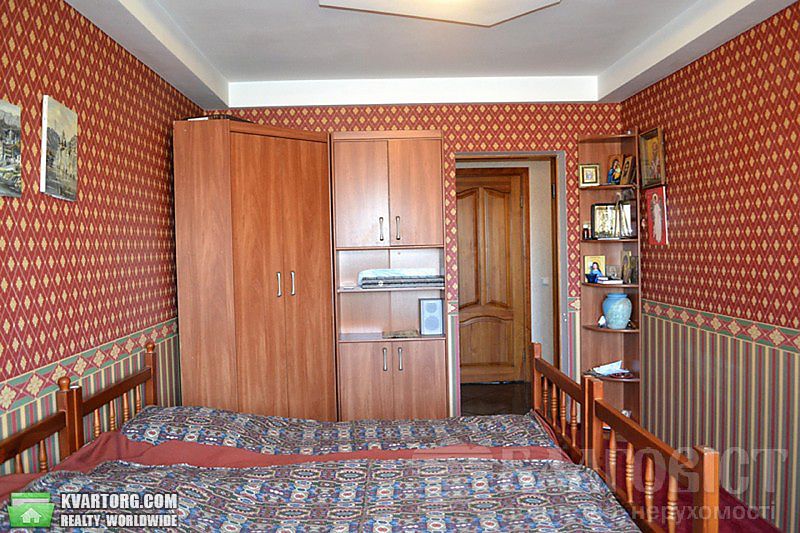 Sell 3-room apartment. Киев,  Багговутовская — photo 2