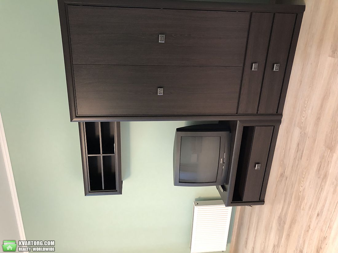 Rent out 2-room apartment. Киев, Малевича Казимира — photo 4