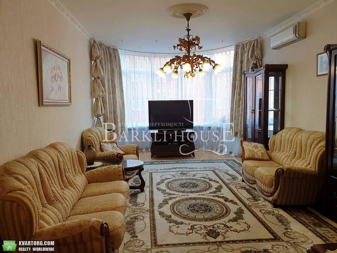 Rent out 3-room apartment. Киев,  Дмитриевская — photo 1