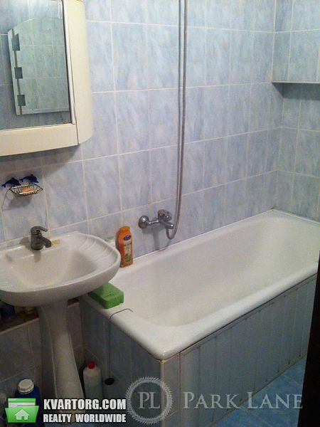 Sell 2-room apartment. Киев,  Братиславская — photo 3