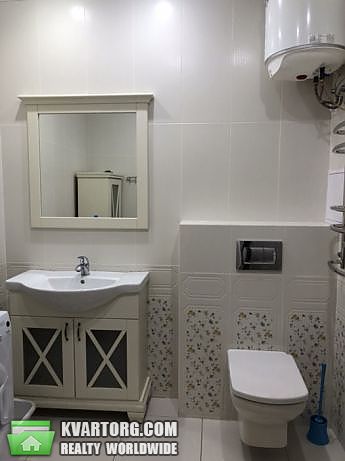 Rent out 1-room apartment. Киев,  Ломоносова — photo 1