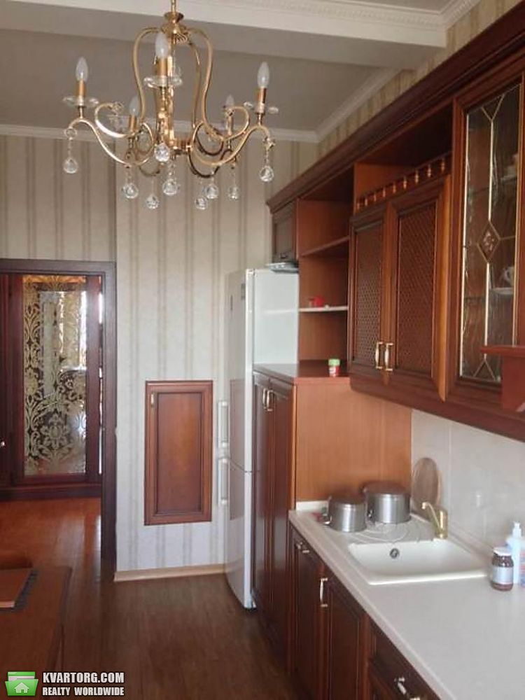 Rent out 2-room apartment. Киев,  Щорса — photo 5