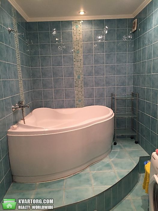 Rent out 2-room apartment. Киев,  Гмыри — photo 10