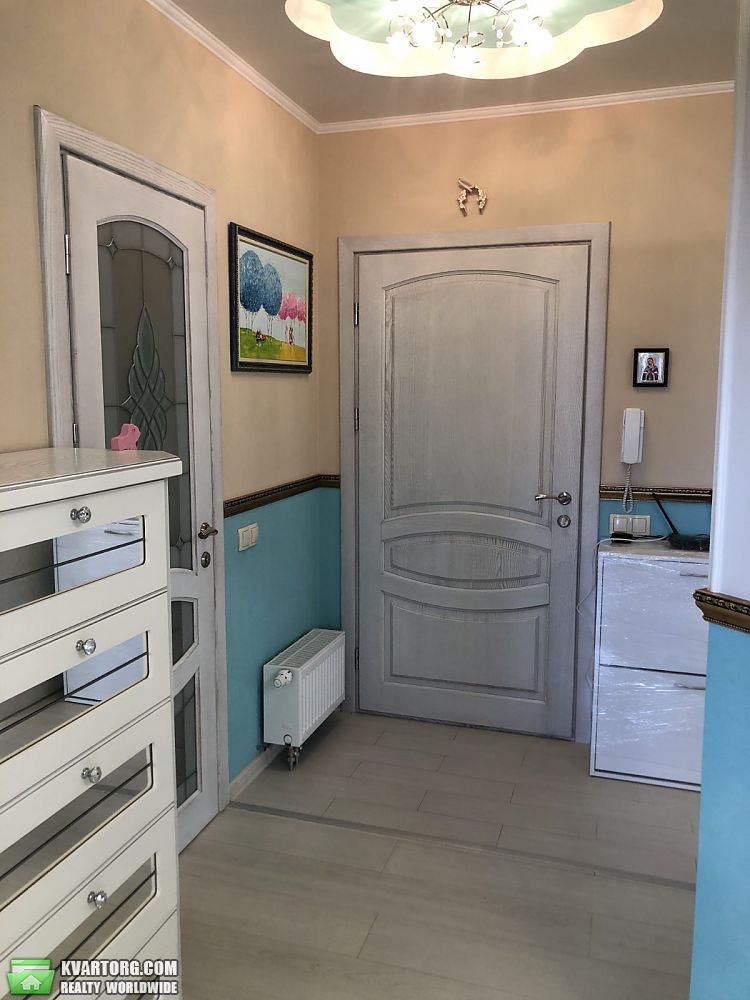Rent out 2-room apartment. Киев,  Комбинатная — photo 9