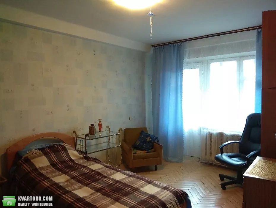 Rent out 3-room apartment. Киев,  Щербакова — photo 2