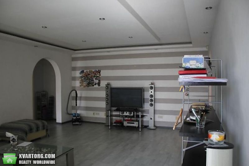 Sell 3-room apartment. Киев,  Декабристов — photo 2