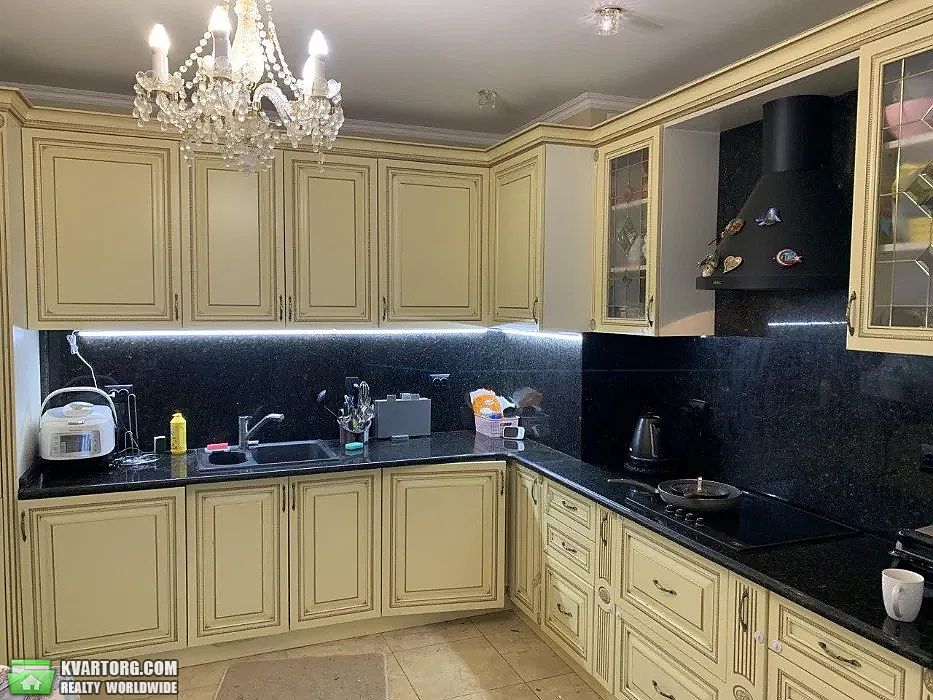 Sell 3-room apartment. Киев,  Урловская — photo 1