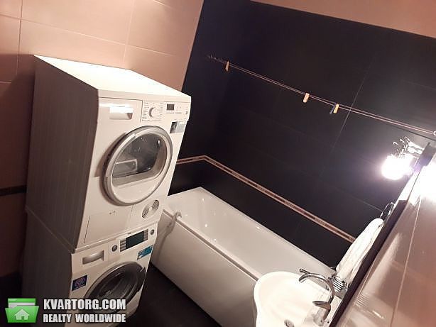 Rent out 3-room apartment. Киев,  Щорса — photo 1