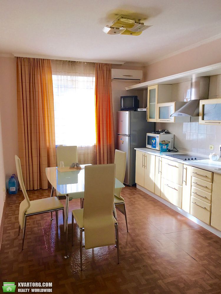 Sell 2-room apartment. Киев,  Срибнокильская — photo 4