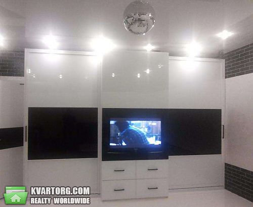 Rent out 1-room apartment. Киев, Леси Украинки бул — photo 1