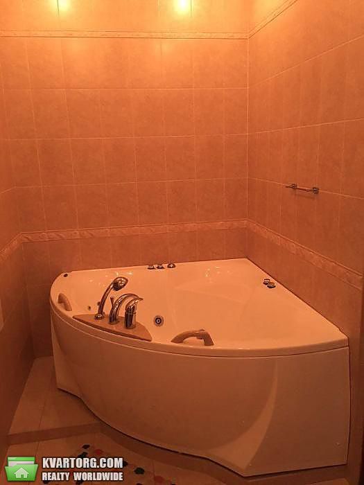 Rent out 2-room apartment. Киев,  Щорса — photo 6
