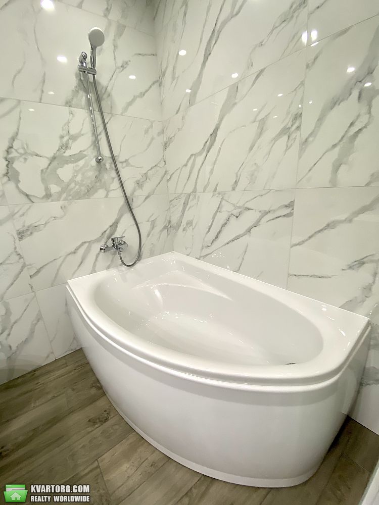 Sell 2-room apartment. Киев, Набережно-Рыбальская — photo 9