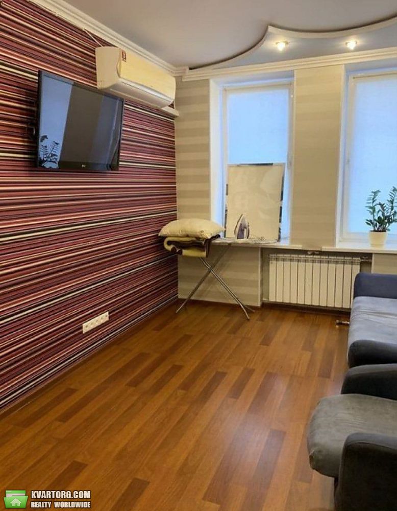 Sell 1-room apartment. Киев,  Вузовская — photo 1