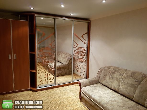 Rent out 1-room apartment. Киев,  Леси Украинки бул — photo 1