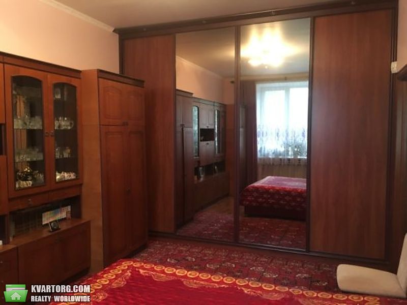 Sell 3-room apartment. Киев,  Труда бул — photo 10