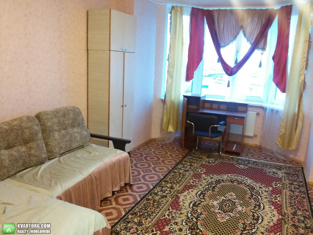 Rent out 3-room apartment. Киев,  Градинская — photo 2