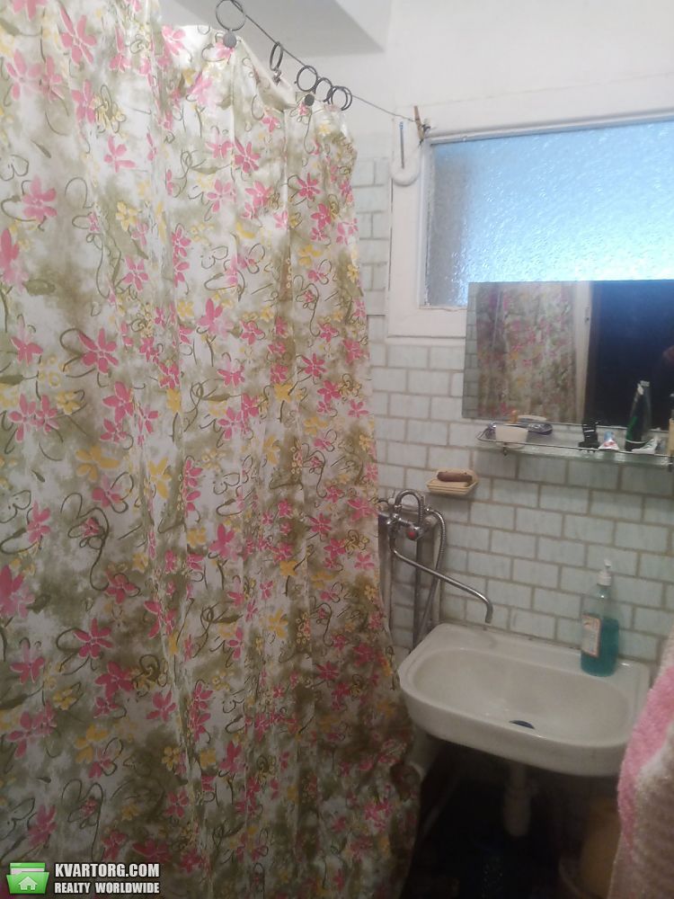 Sell 2-room apartment. Киев, кирилловская — photo 3