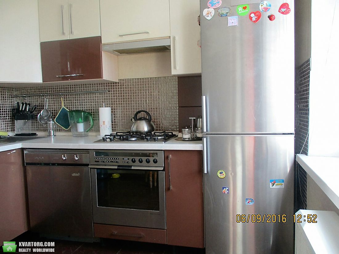 Rent out 3-room apartment. Днепропетровск, Красный камень — photo 3