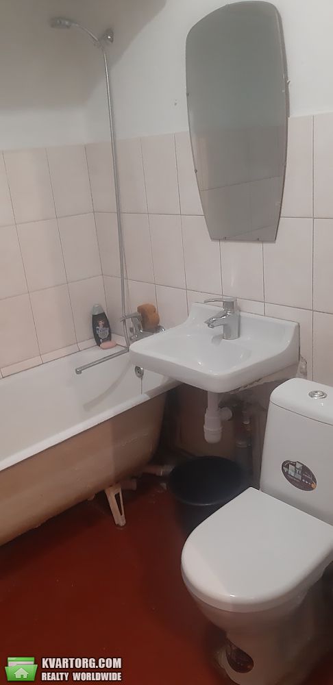 Rent out 2-room apartment. Киев, Слобожанский — photo 3