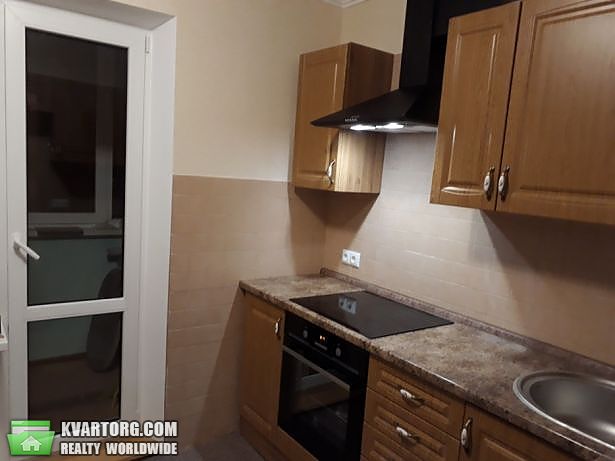 Rent out 1-room apartment. Киев,  Салютная — photo 7