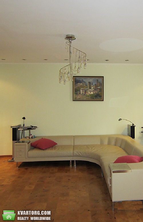 Sell 4-room apartment. Киев,  Старонаводницкая — photo 2