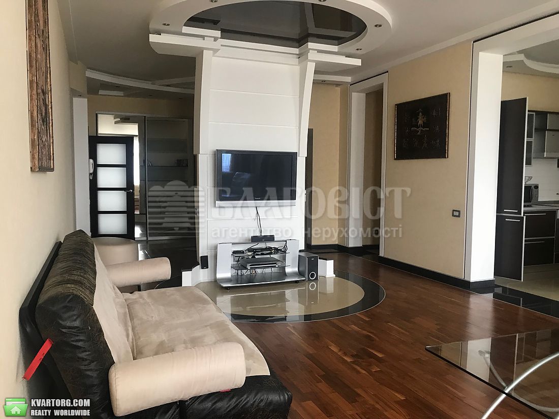 Rent out 3-room apartment. Киев,  Леси Украинки бул — photo 5