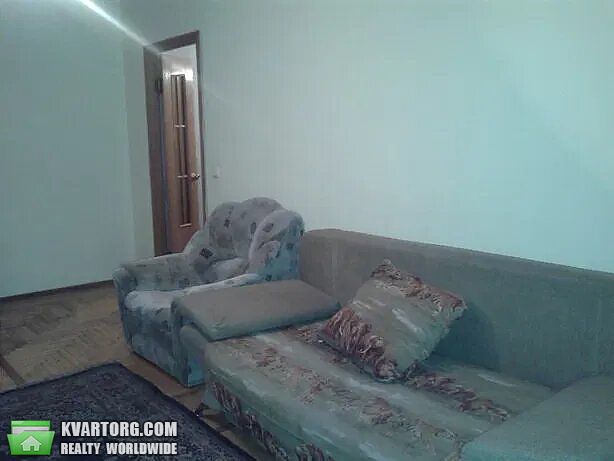 Rent out 2-room apartment. Киев,  Мукачевская — photo 1