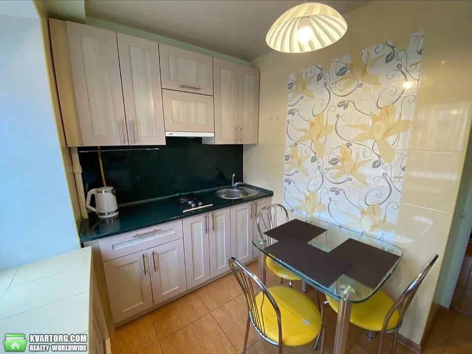 Rent out 1-room apartment. Киев, Лаврская — photo 4