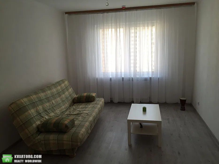 Sell 1-room apartment. Киев,  Урловская — photo 1