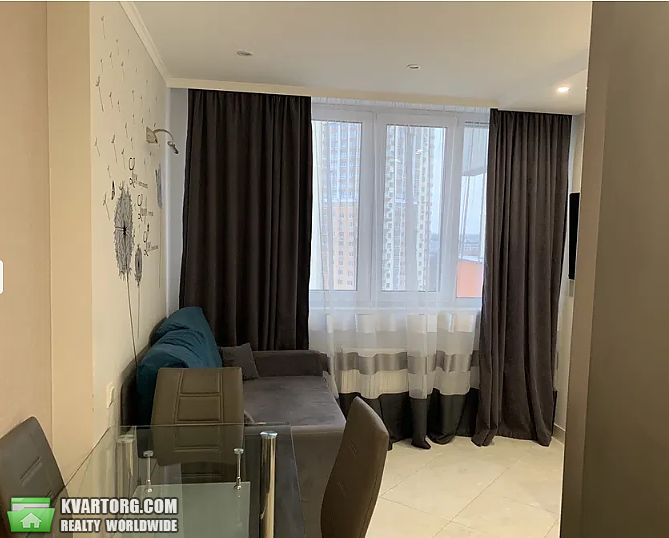 Rent out 1-room apartment. Киев, Юрия Поправки — photo 1