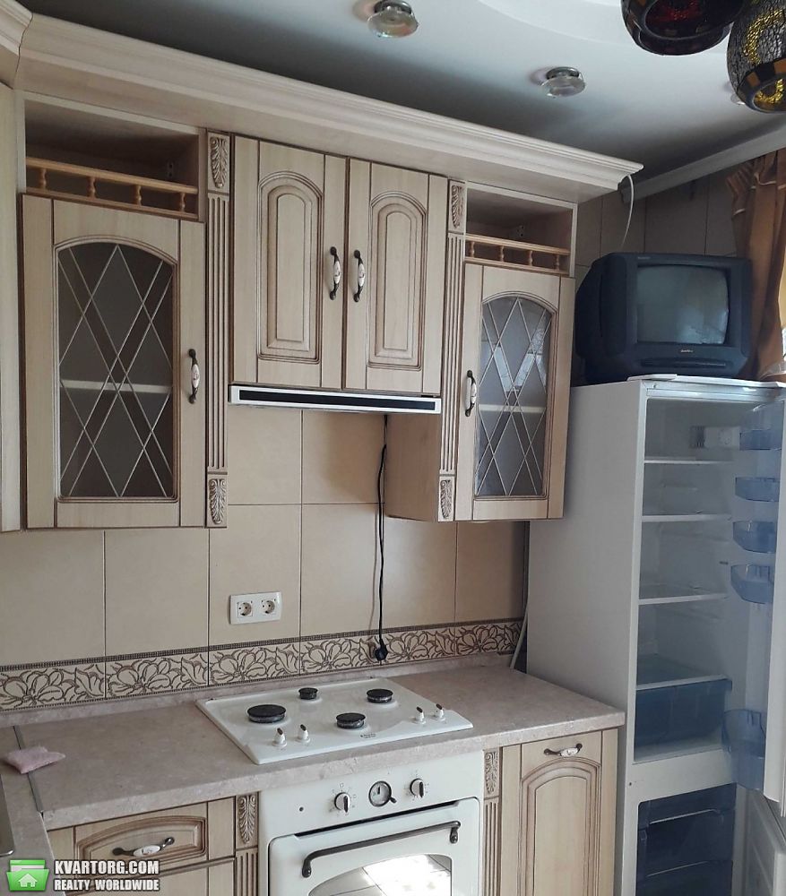 Rent out 2-room apartment. Киев,  Бажана — photo 4