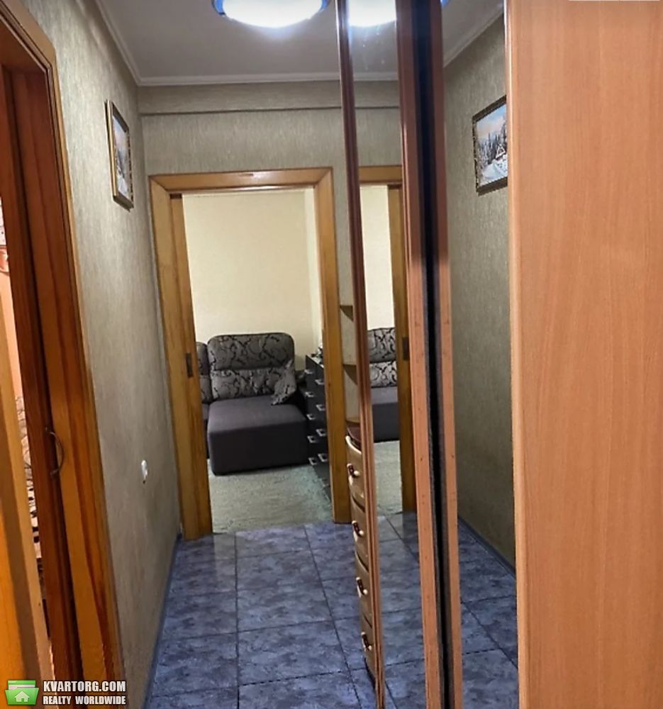 Rent out 2-room apartment. Киев,  Дегтяревская — photo 7