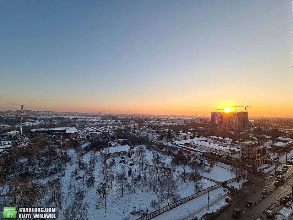 Sell 4-room apartment. Киев,  Эрнста — photo 1
