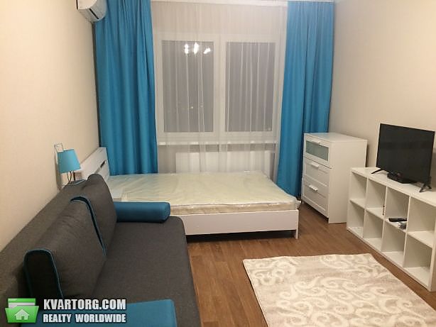Rent out 1-room apartment. Киев,  Ломоносова — photo 1