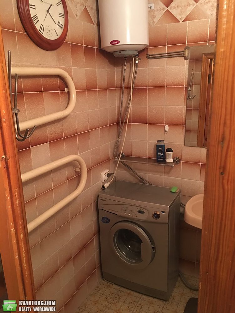 Rent out 1-room apartment. Киев, Александра Архипенко — photo 9