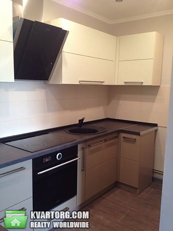 Rent out 2-room apartment. Киев,  Пчелки — photo 1