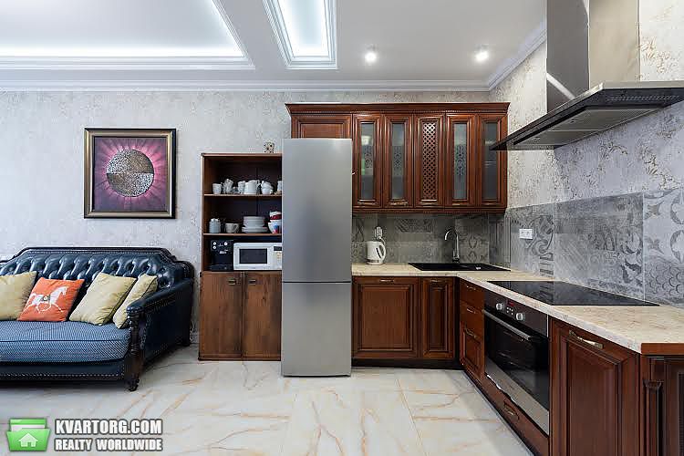 Rent out 2-room apartment. Киев,  Щорса — photo 5