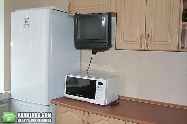 Rent out 3-room apartment. Киев,  Предславинская — photo 7