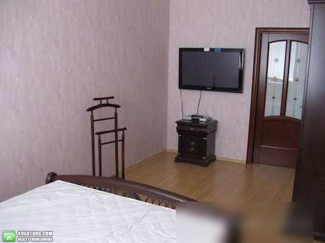 Rent out 2-room apartment. Киев,  Антоновича — photo 5