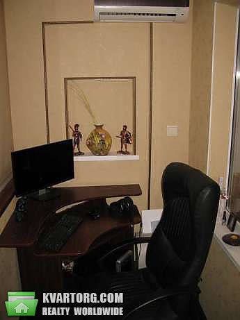 Sell 3-room apartment. Киев,  Порика — photo 4