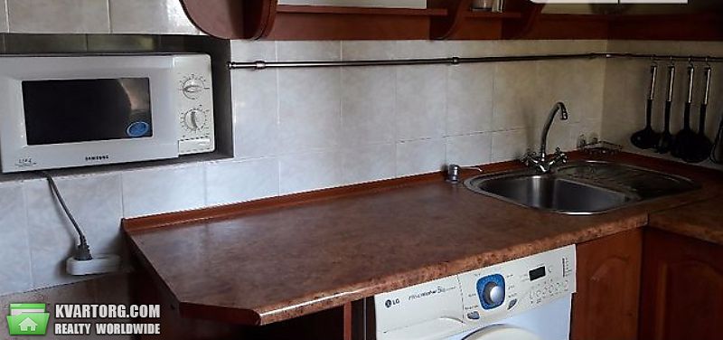 Sell 3-room apartment. Киев,  Ромена Роллана — photo 2